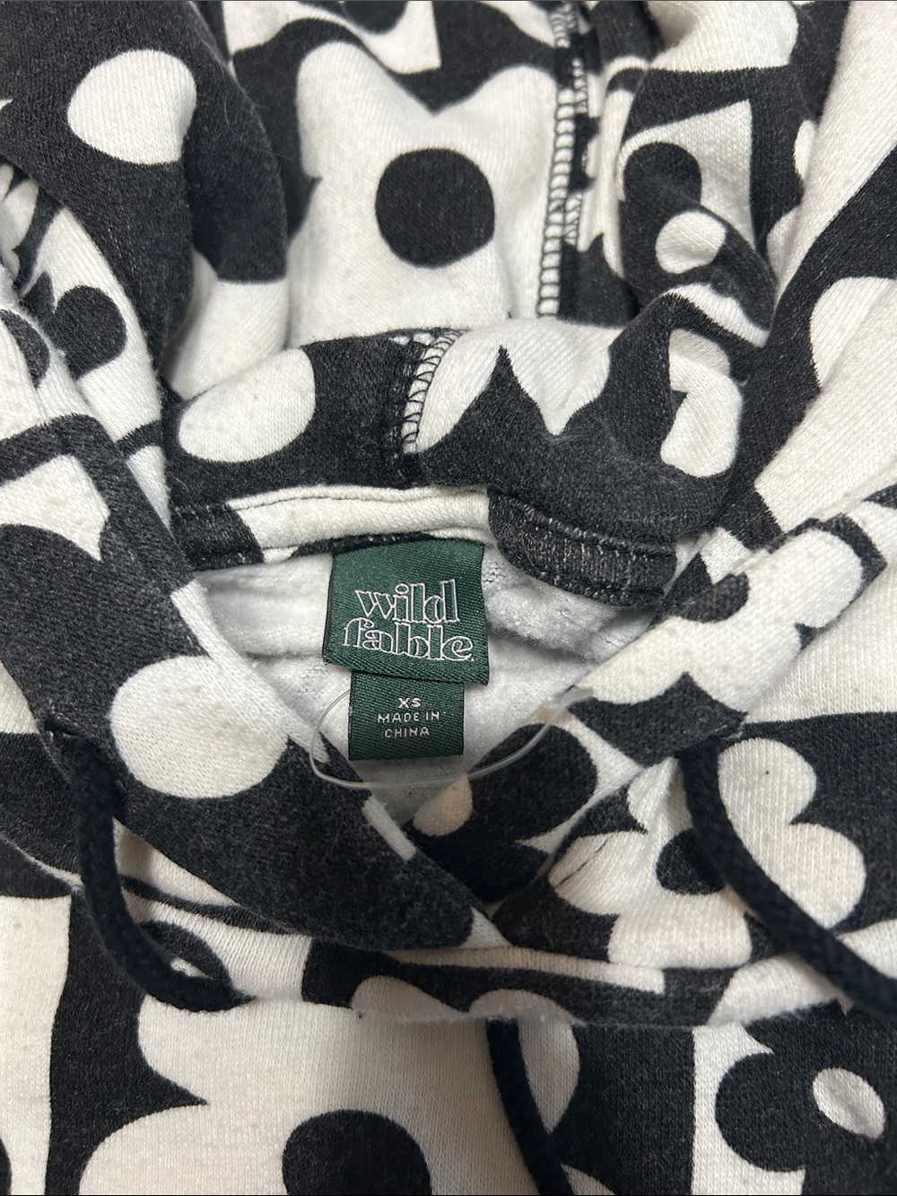 wild fable Women’s Black & White Floral Check Hoodie - Picture 2 of 3